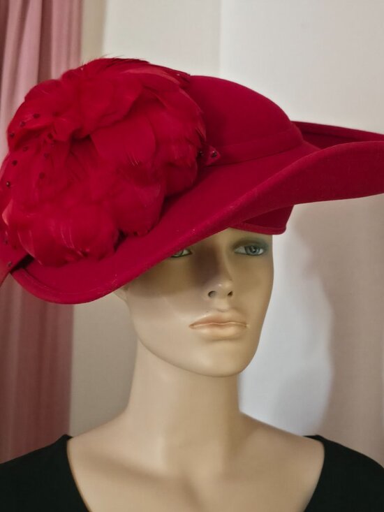 Deborah Fashions The Hat people Red Felt Hat main image 5